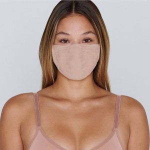 New! SKIMS SEAMLESS FACE MASK - Sienna